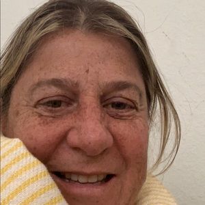 Meet your Posher, Beeta